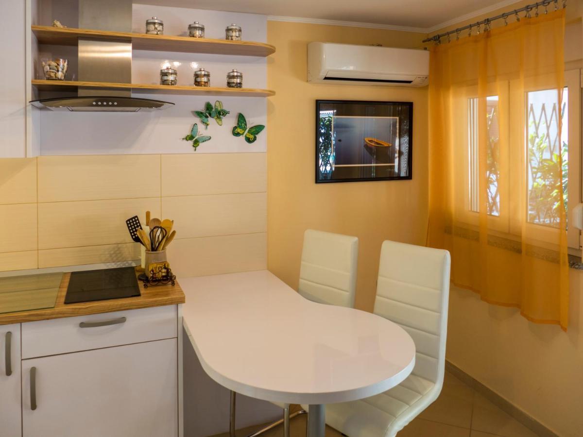 Apartman Ana Appartamento Punat Esterno foto